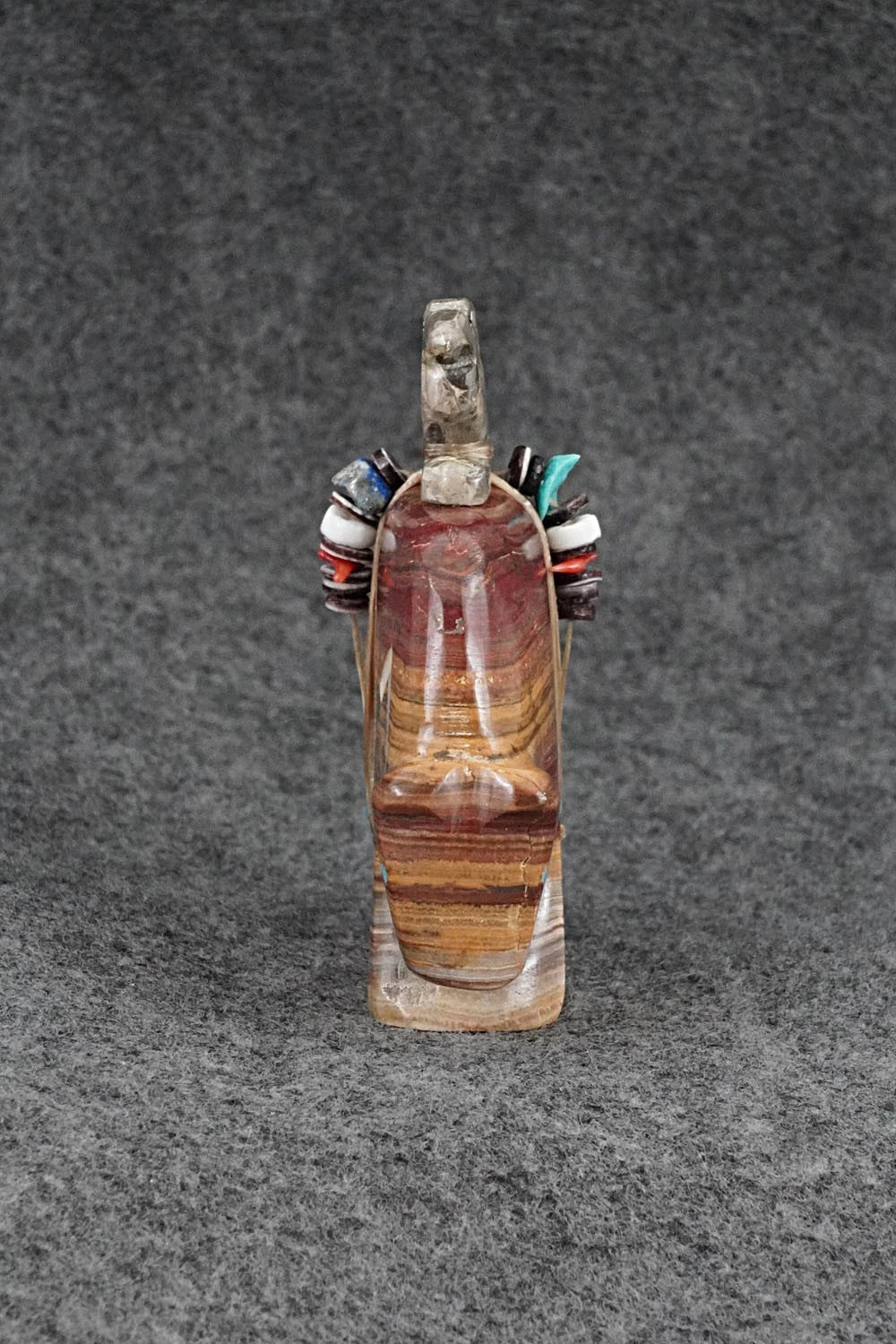 Bear Zuni Fetish Carving - Fernando Laiwakete