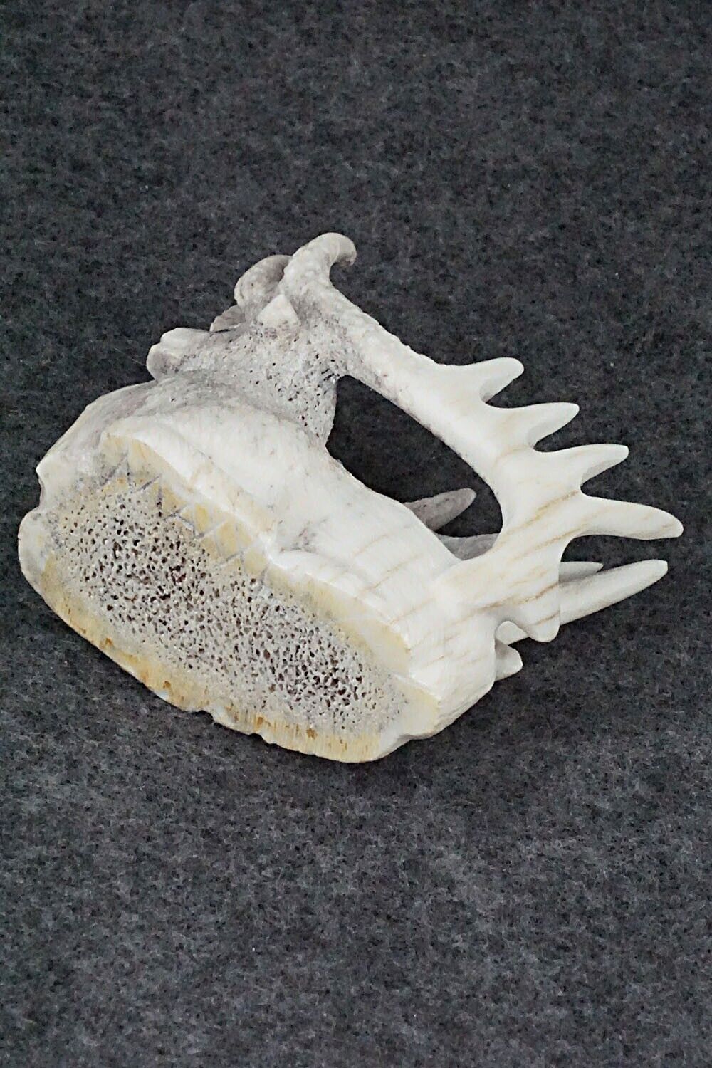 Elk Zuni Fetish Carving - Maxx Laate