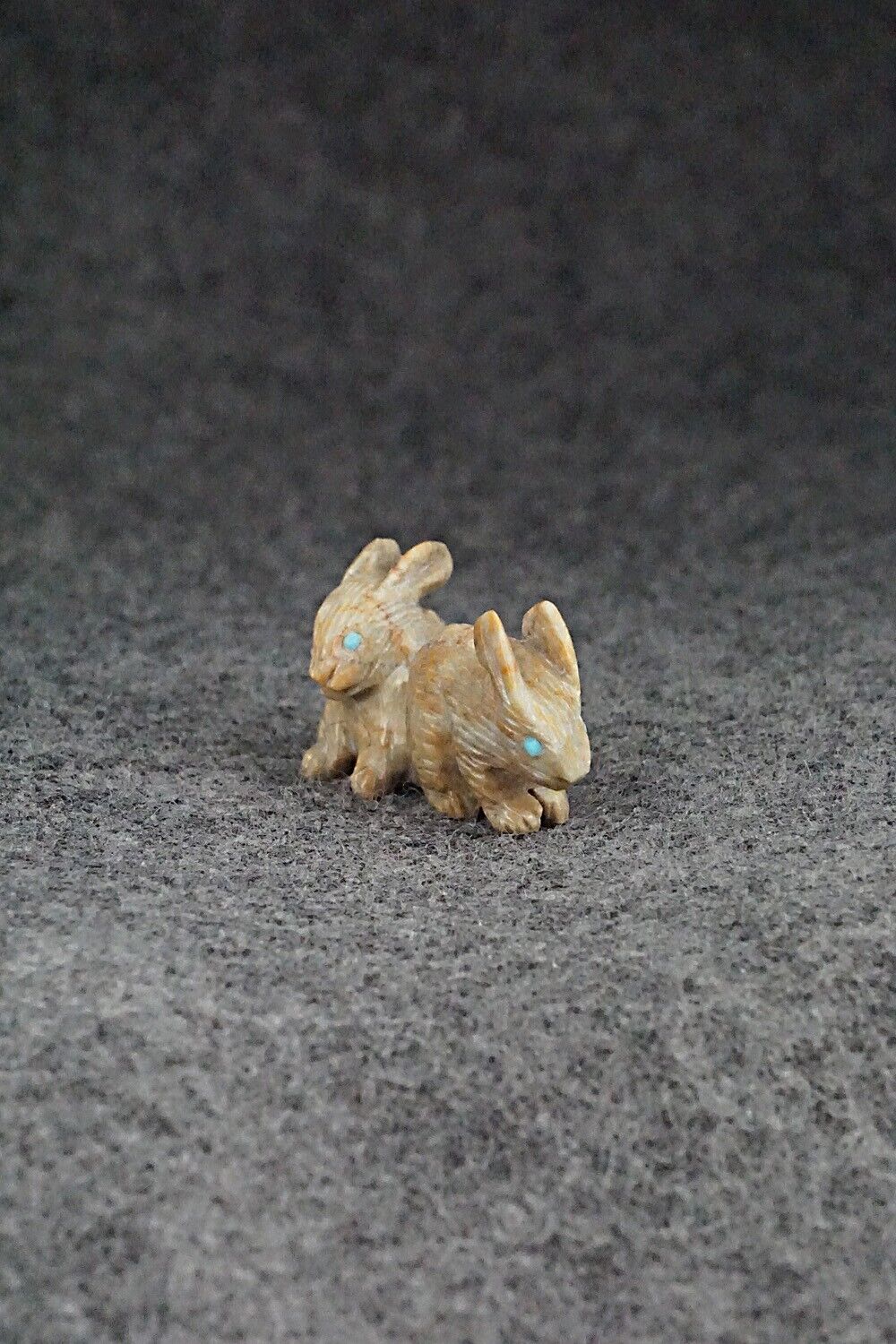 Rabbits Zuni Fetish Carving - Lance Cheama