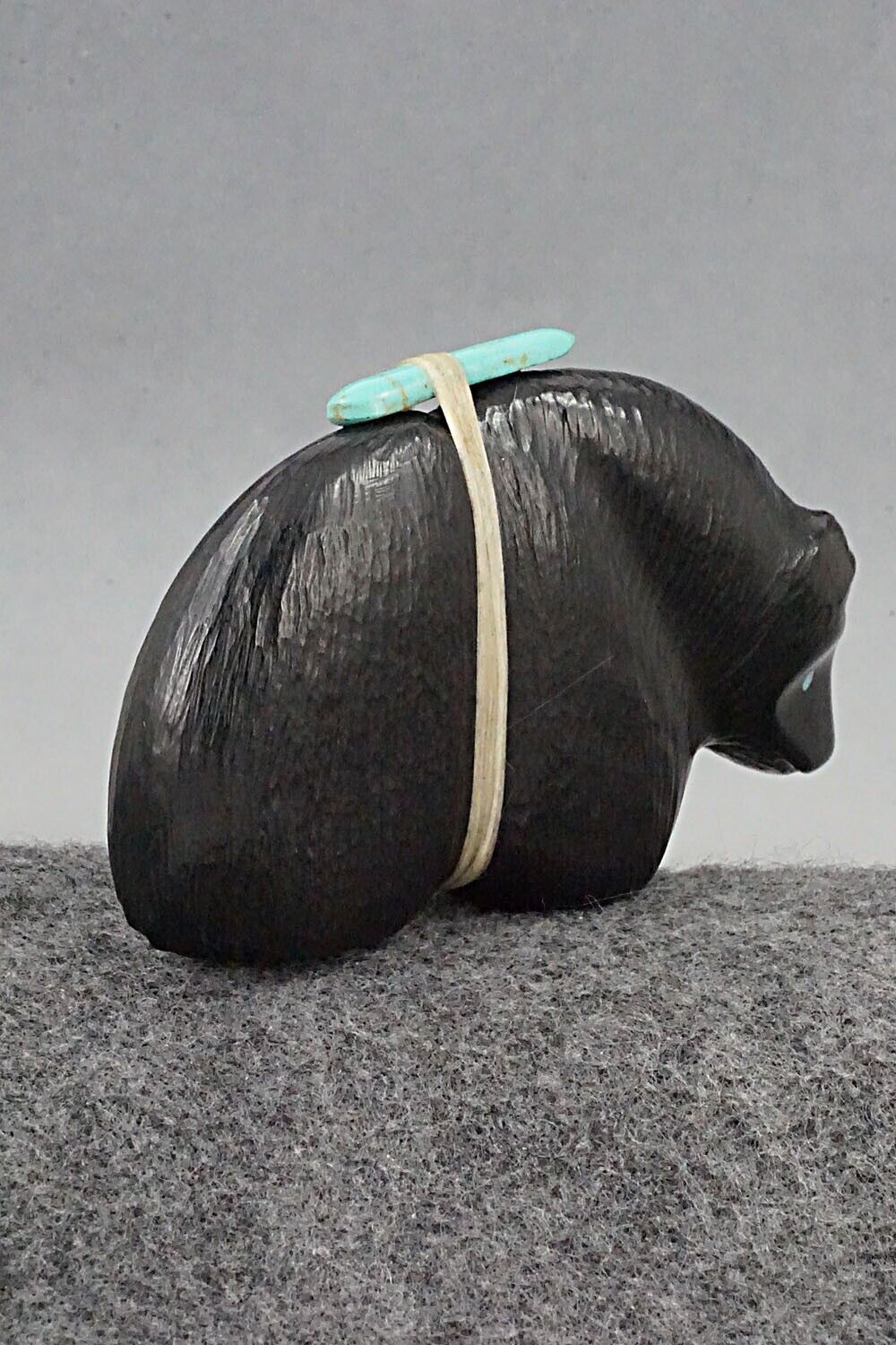 Bear Zuni Fetish Carving - Herbert Halate