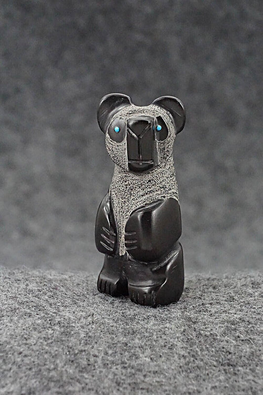 Bear Zuni Fetish Carving - Reynold Lunasee