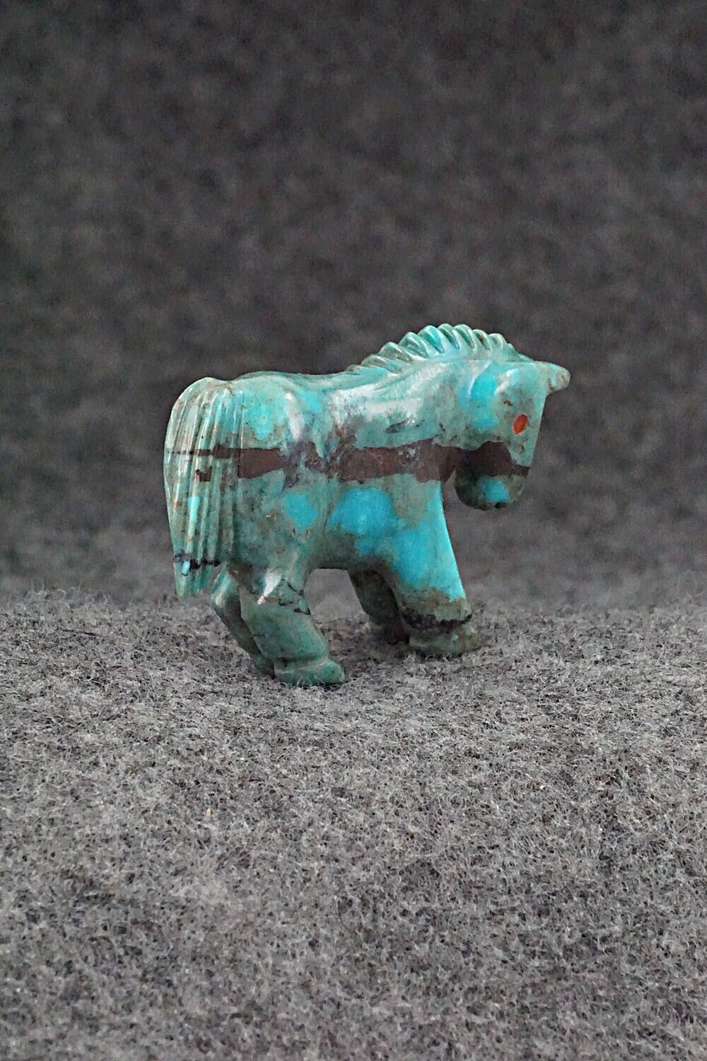 Horse Zuni Fetish Carving - Andres Quandelacy