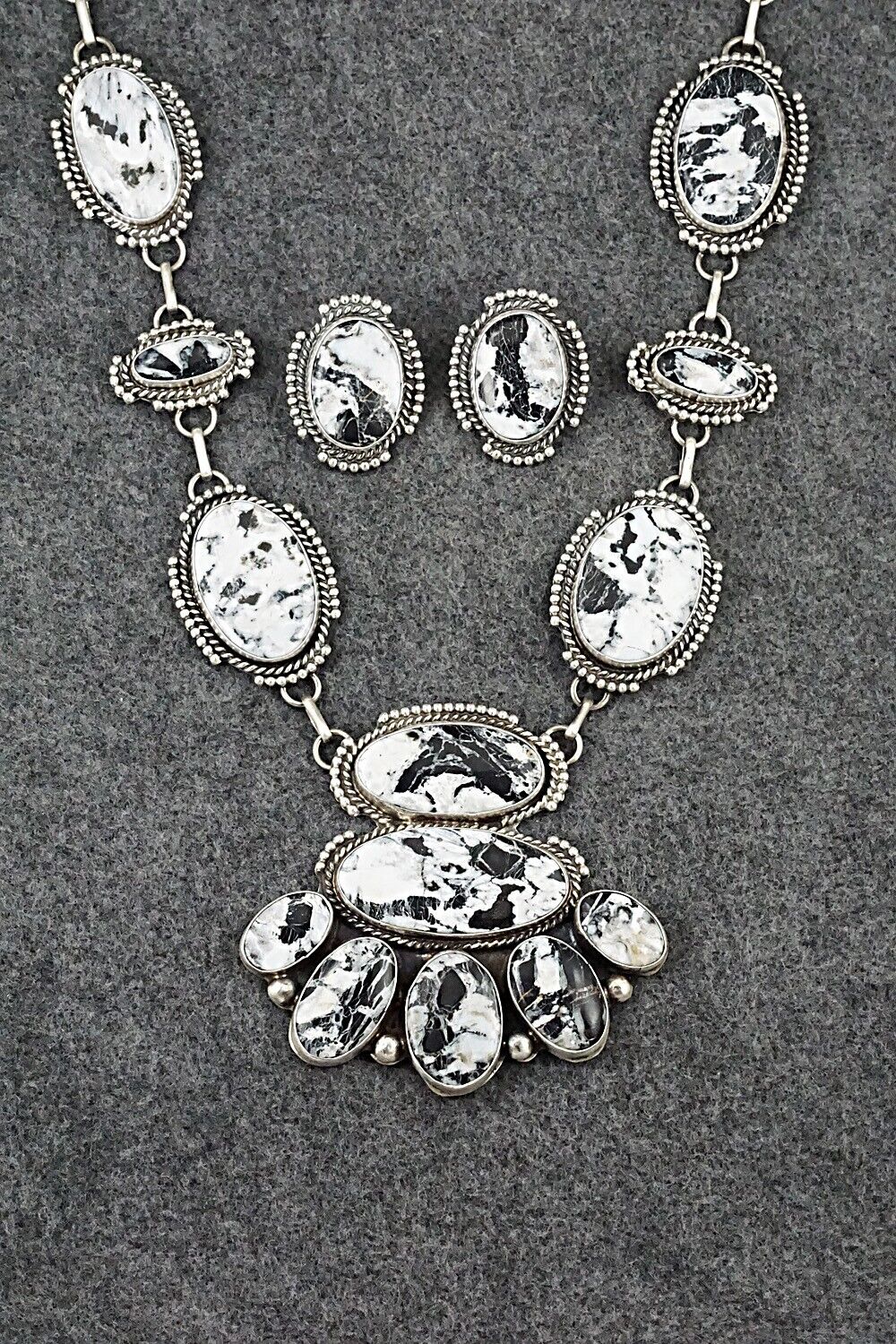 White Buffalo & Sterling Silver Necklace & Earrings Set - Bob Becenti