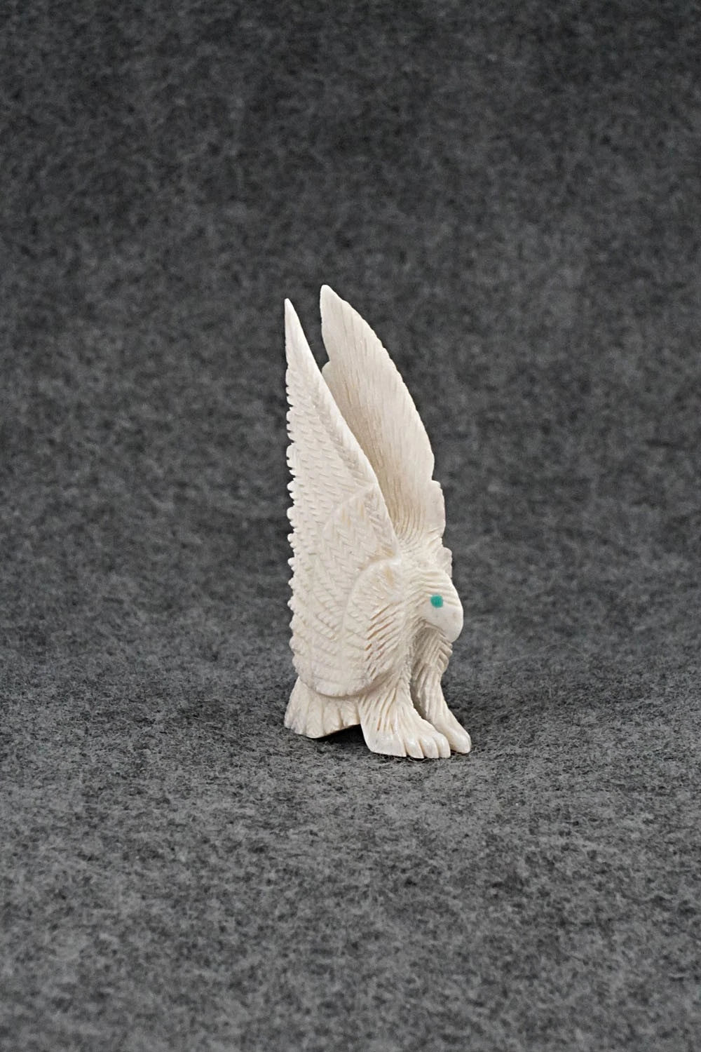 Eagle Zuni Fetish Carving - Justin Hustito