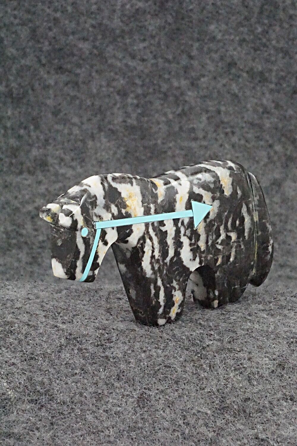 Horse Zuni Fetish Carving - Bernard Laiwakete
