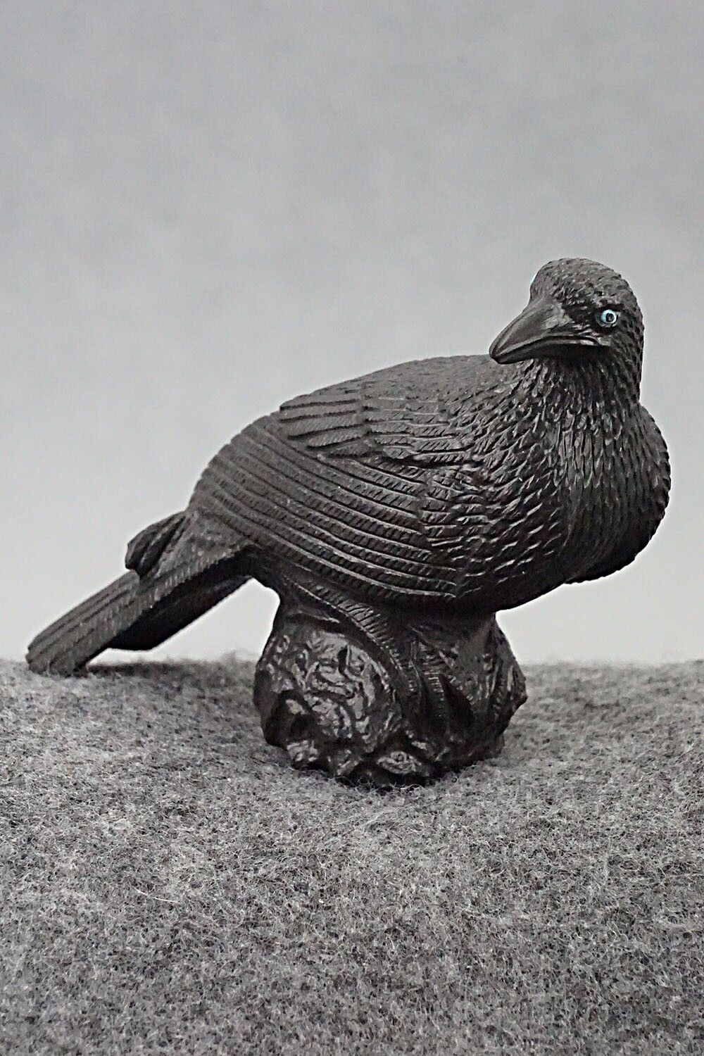 Crow Zuni Fetish Carving - Travis Lasiloo