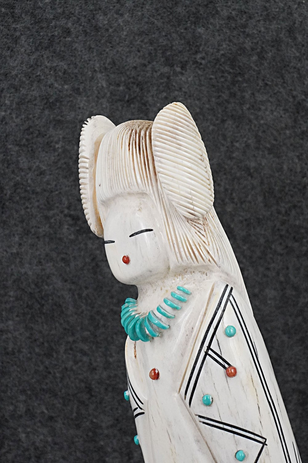 Corn Maiden Zuni Fetish Carving - Claudia Peina