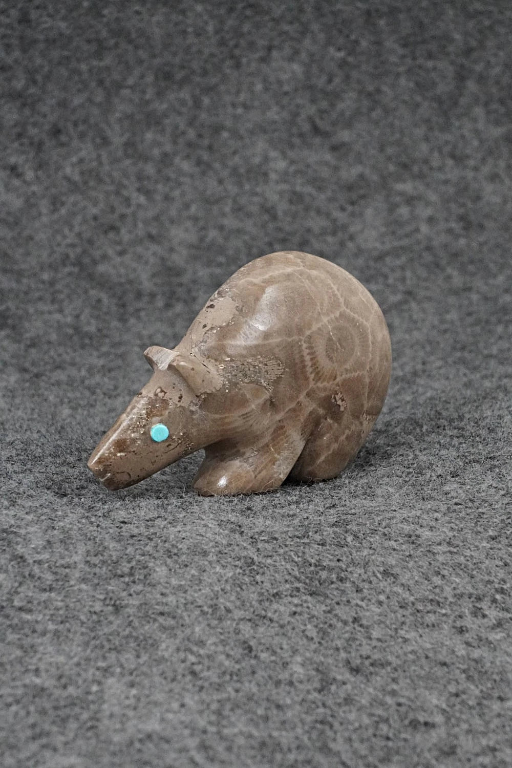 Bear Zuni Fetish Carving - Ronnie Lunasee