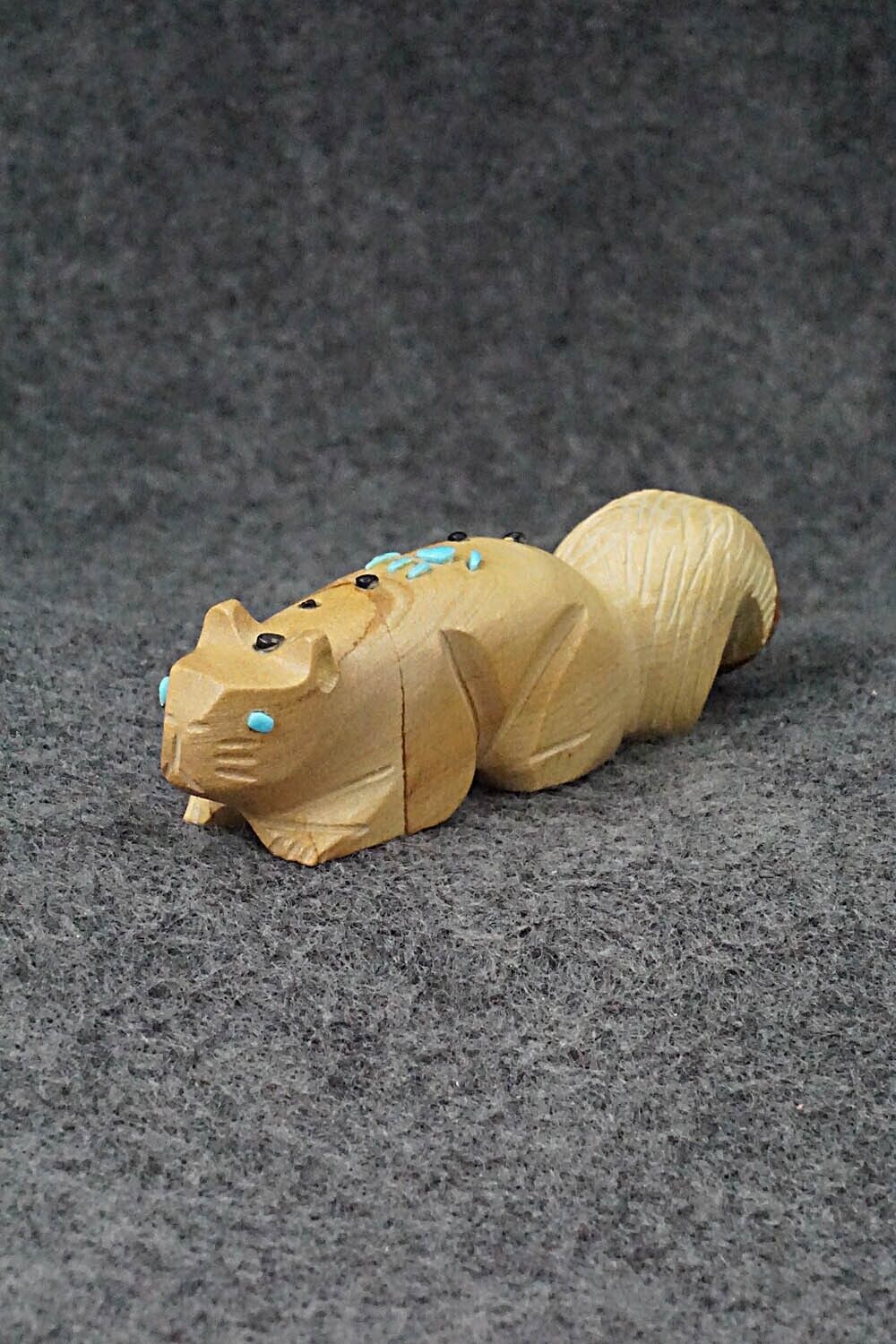 Squirrel Zuni Fetish Carving - Danette Laate
