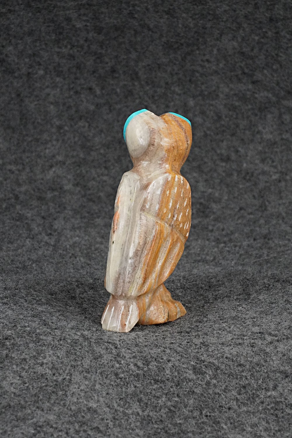 Owl Zuni Fetish Carving - Enrike Leekya