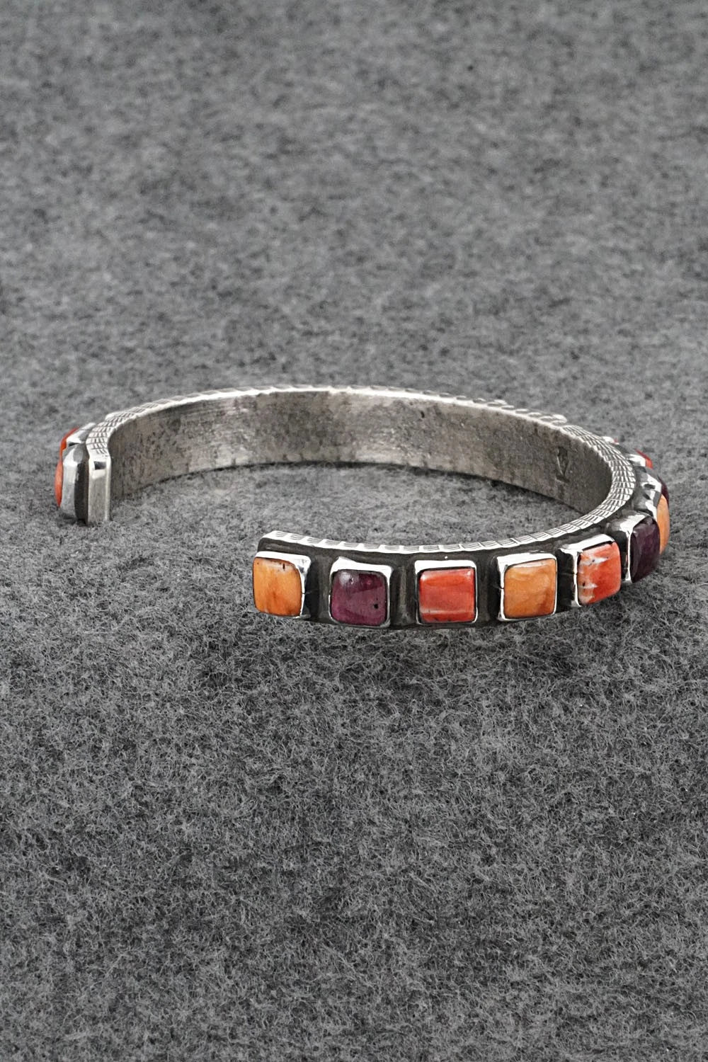 Spiny Oyster & Sterling Silver Bracelet - Ernest Rangel