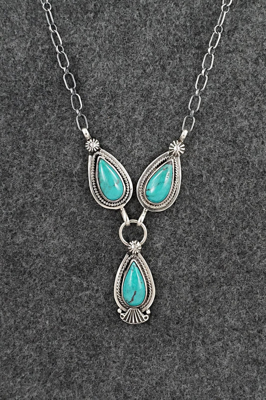 Turquoise & Sterling Silver Necklace - Verley Betone