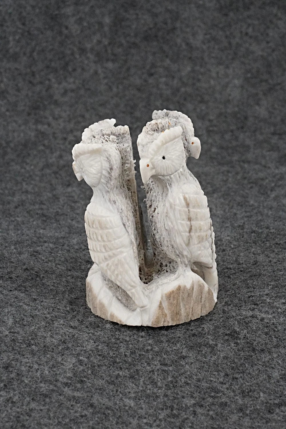 Owls Zuni Fetish Carving - Chris Peina