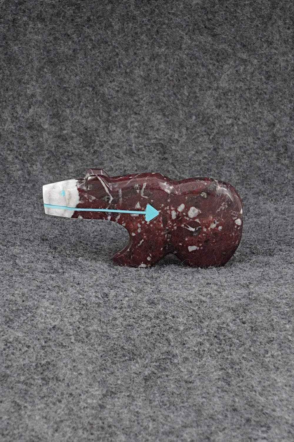 Bear Zuni Fetish Carving - Kenric Laiwakete