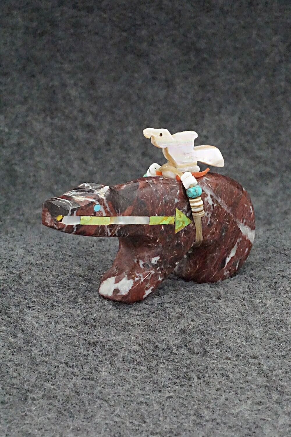 Bear w/Bird Zuni Fetish Carving - Fernando Laiwakete