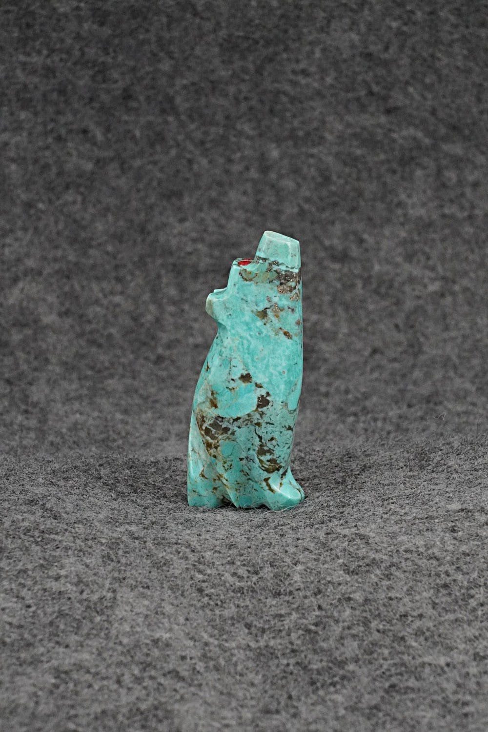 Wolf Zuni Fetish Carving - Bernard Laiwakete