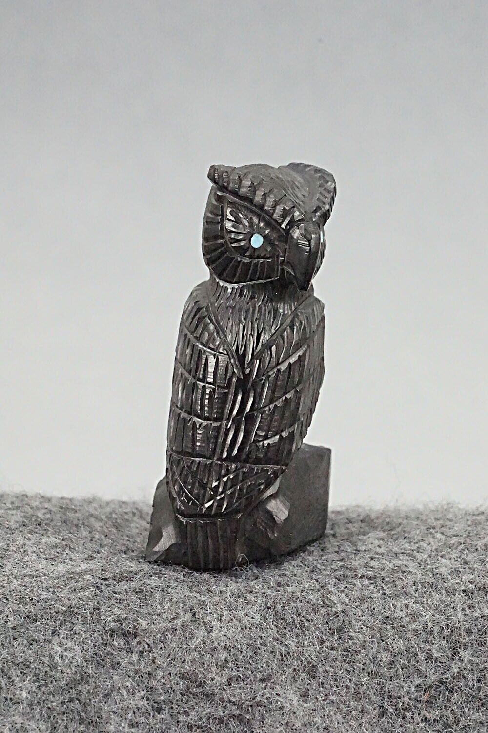 Owl Zuni Fetish Carving - Chris Peina