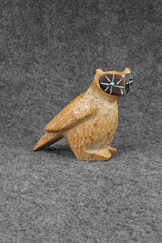 Owl Zuni Fetish Carving - Freddie Leekya