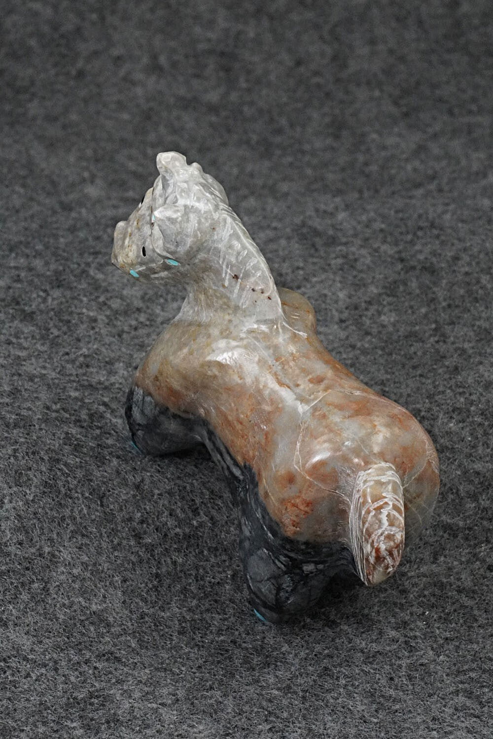 Horse Zuni Fetish Carving - Freddie Leekya