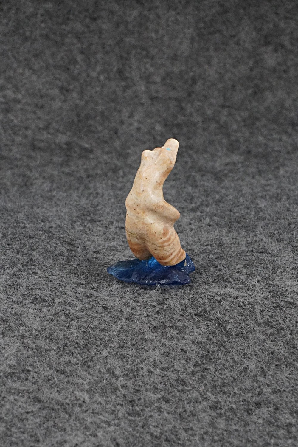Bear Zuni Fetish Carving - Cletus Natewa