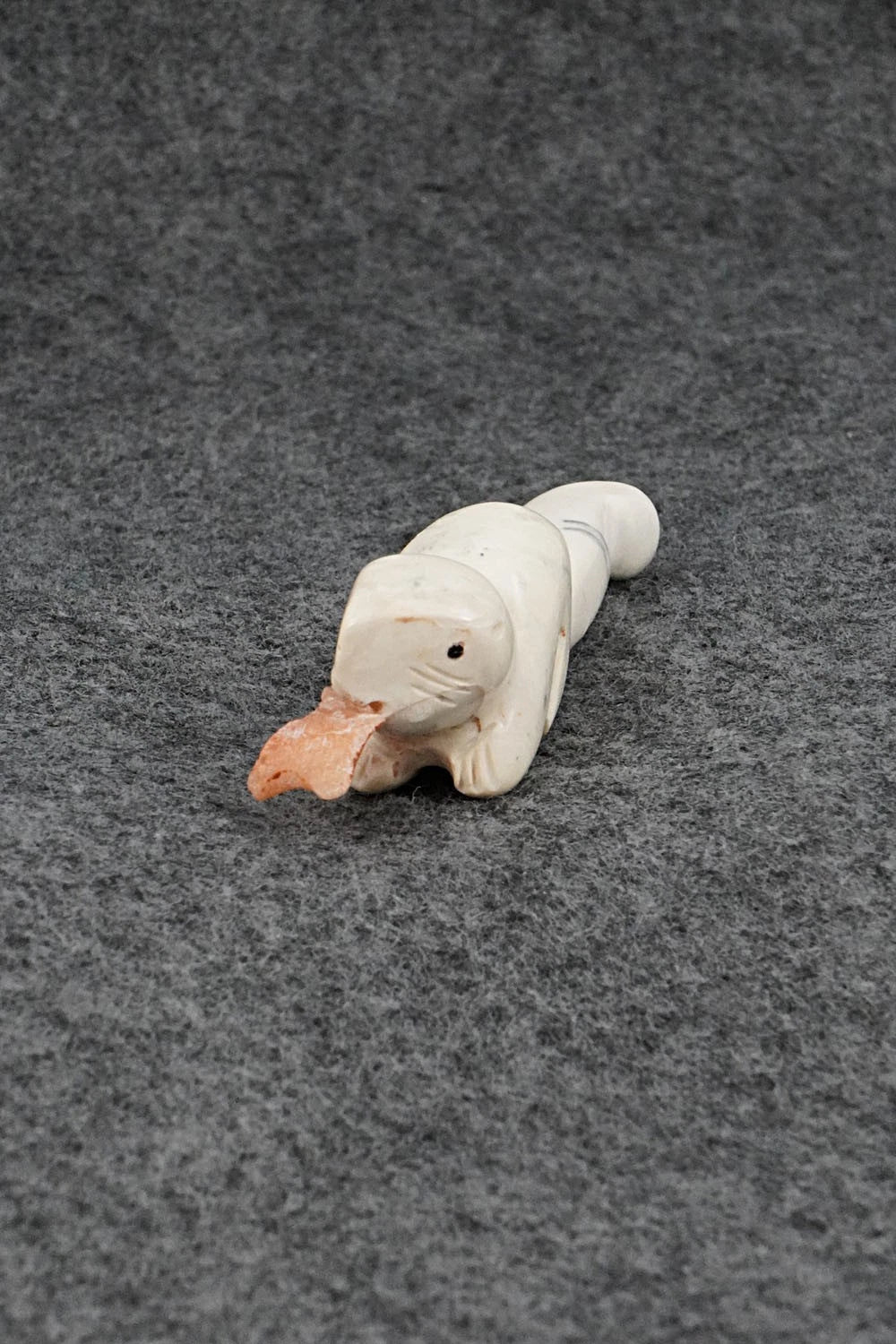 Otter Zuni Fetish Carving - Justin Red Elk
