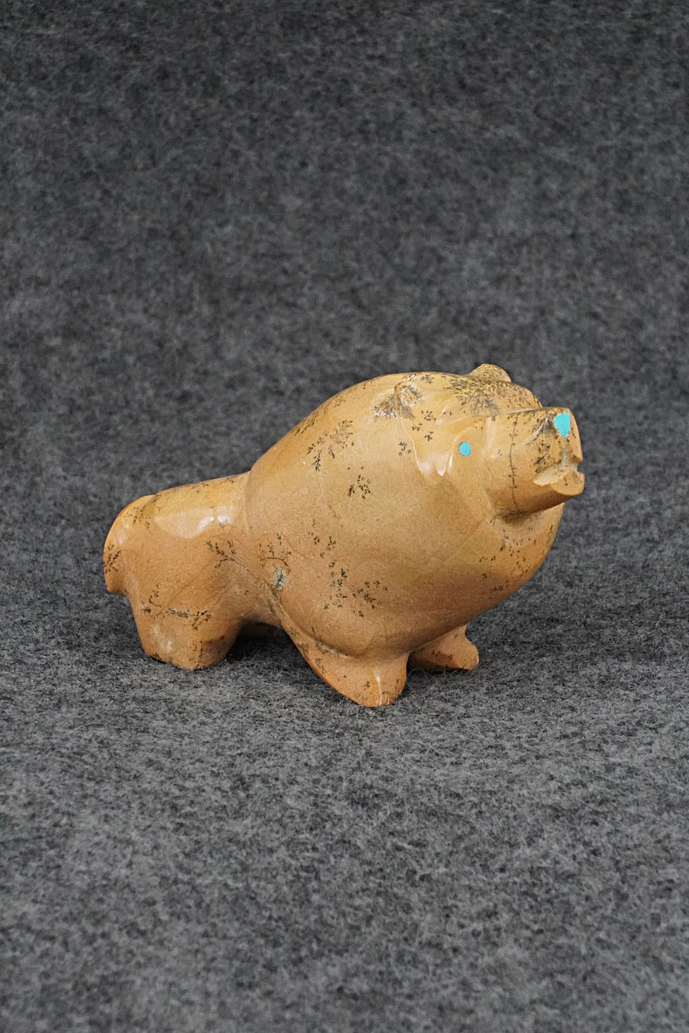 Lion Zuni Fetish Carving - Enrike Leekya