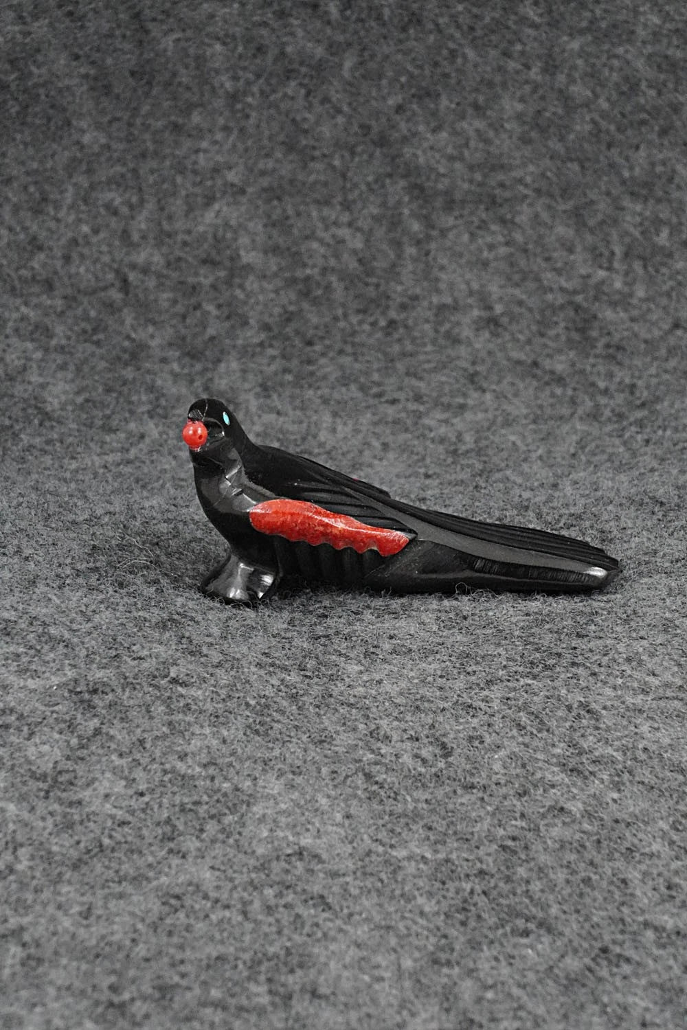 Crow Zuni Fetish Carving - Calvert Bowanie