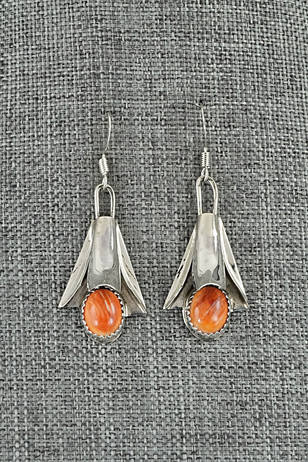 Spiny Oyster & Sterling Silver Squash Blossom Set - Louise Yazzie