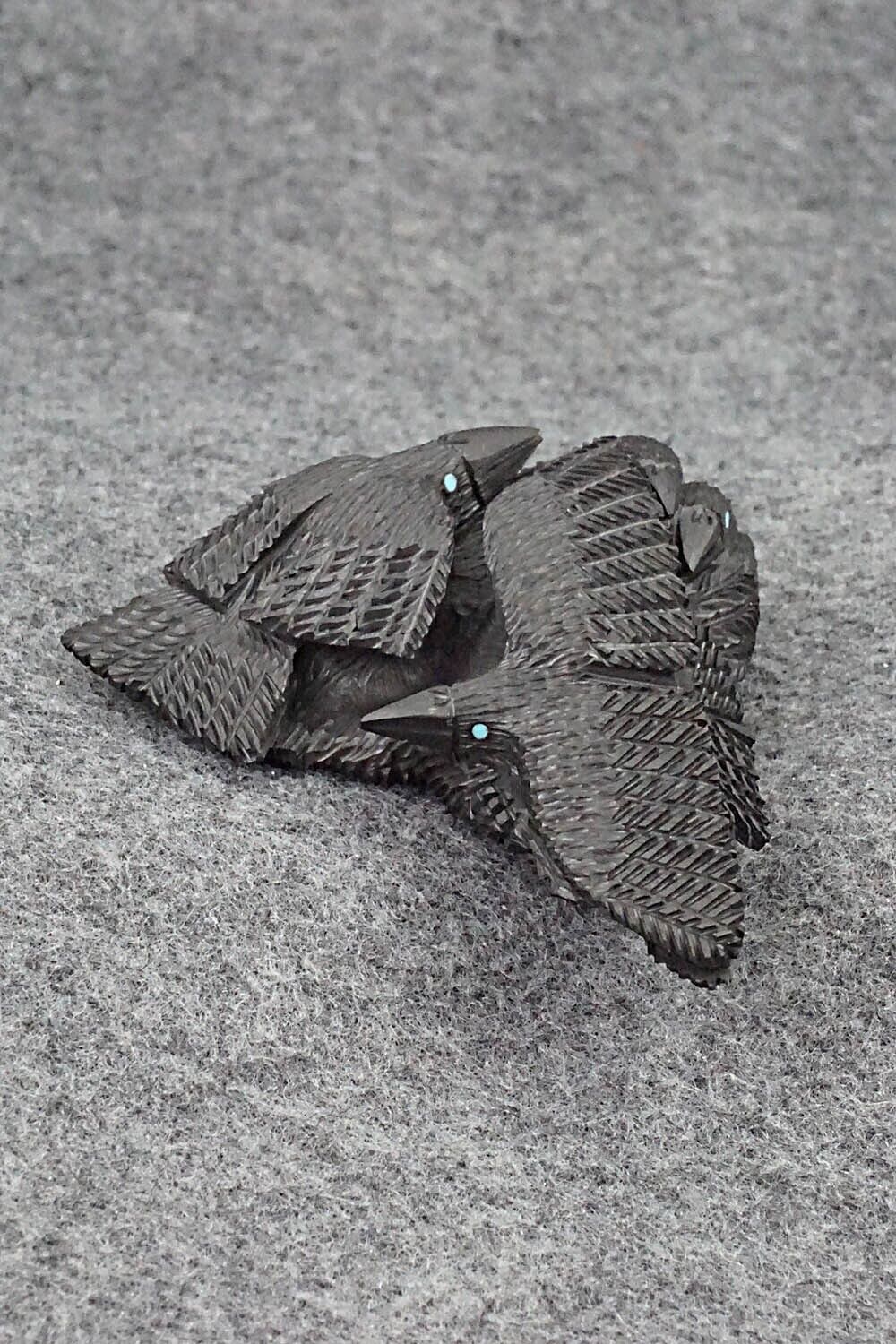 Crows Zuni Fetish Carving - Destry Siutza