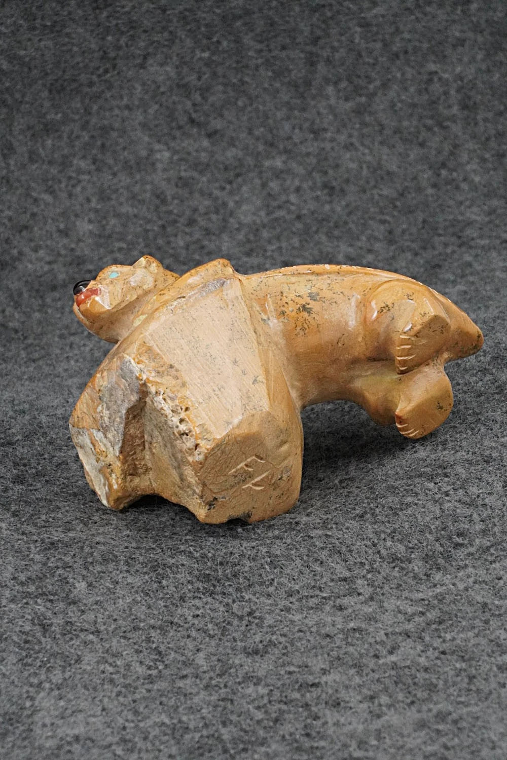 Badger Zuni Fetish Carving - Freddie Leekya
