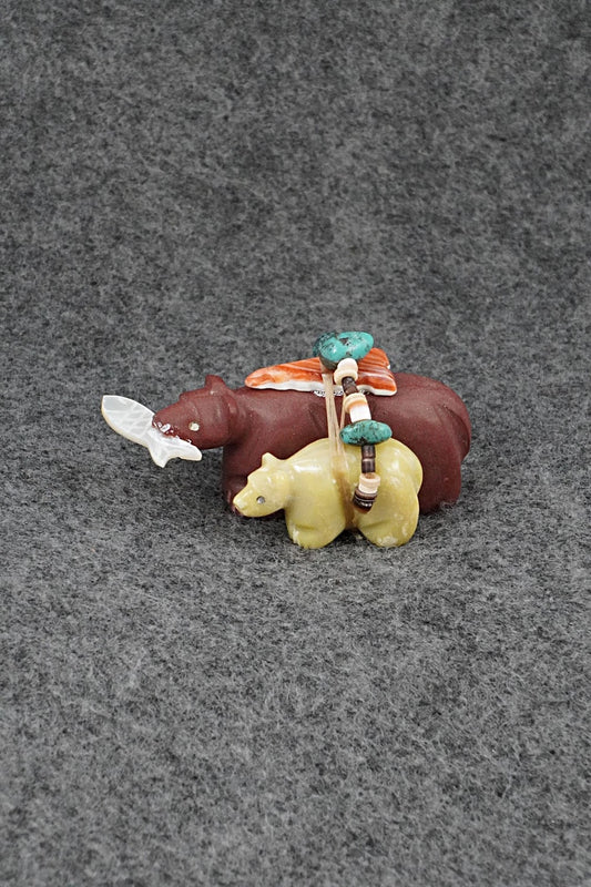 Bear Zuni Fetish Carving - Daisy Rose Leonard
