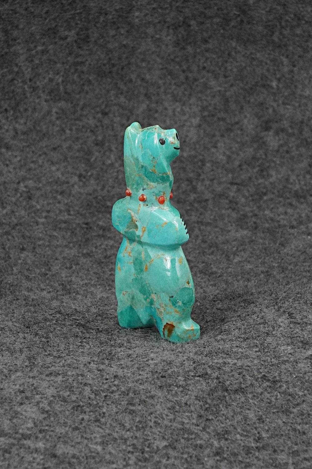 Bear Zuni Fetish Carving - Claudia Peina