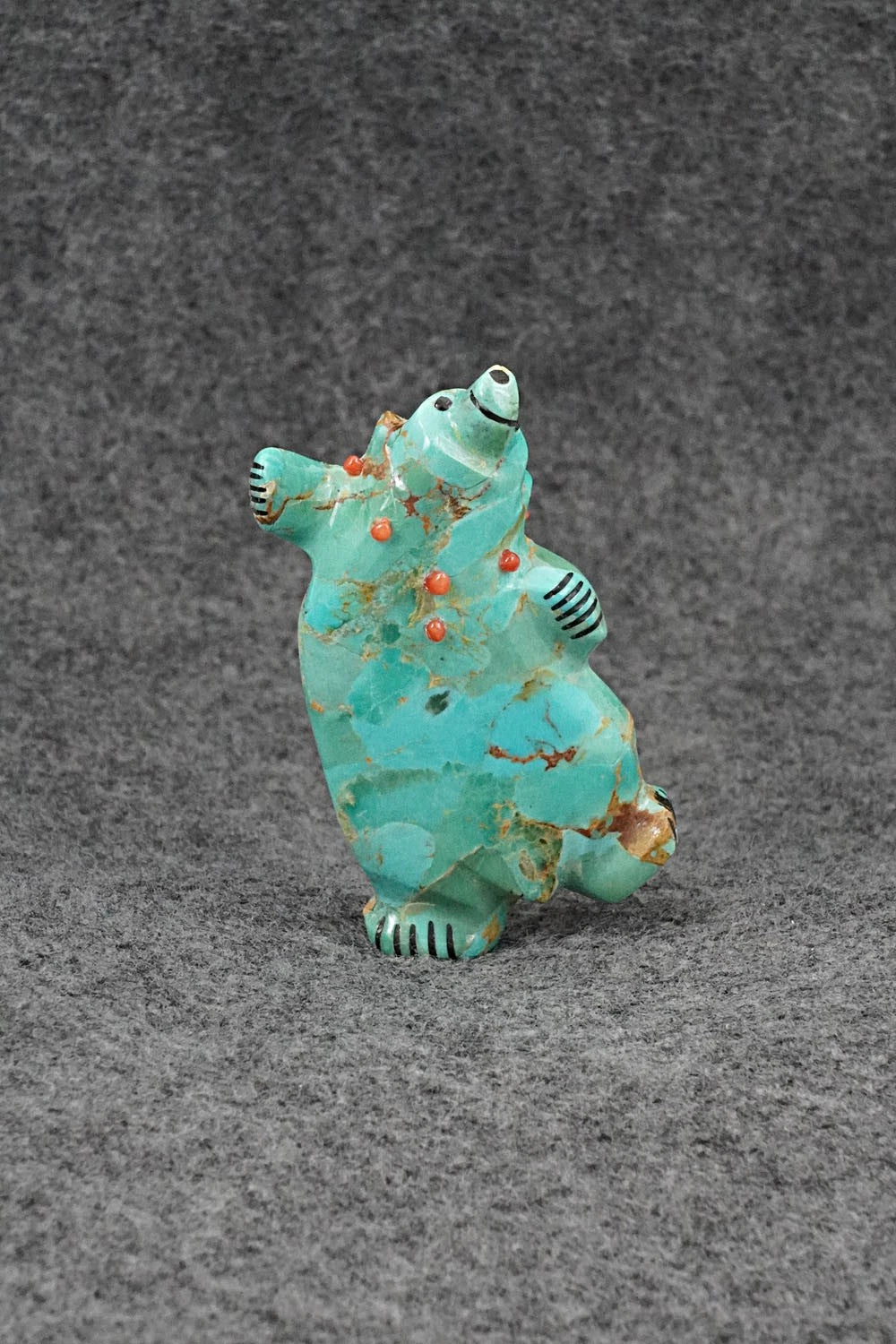 Bear Zuni Fetish Carving - Claudia Peina