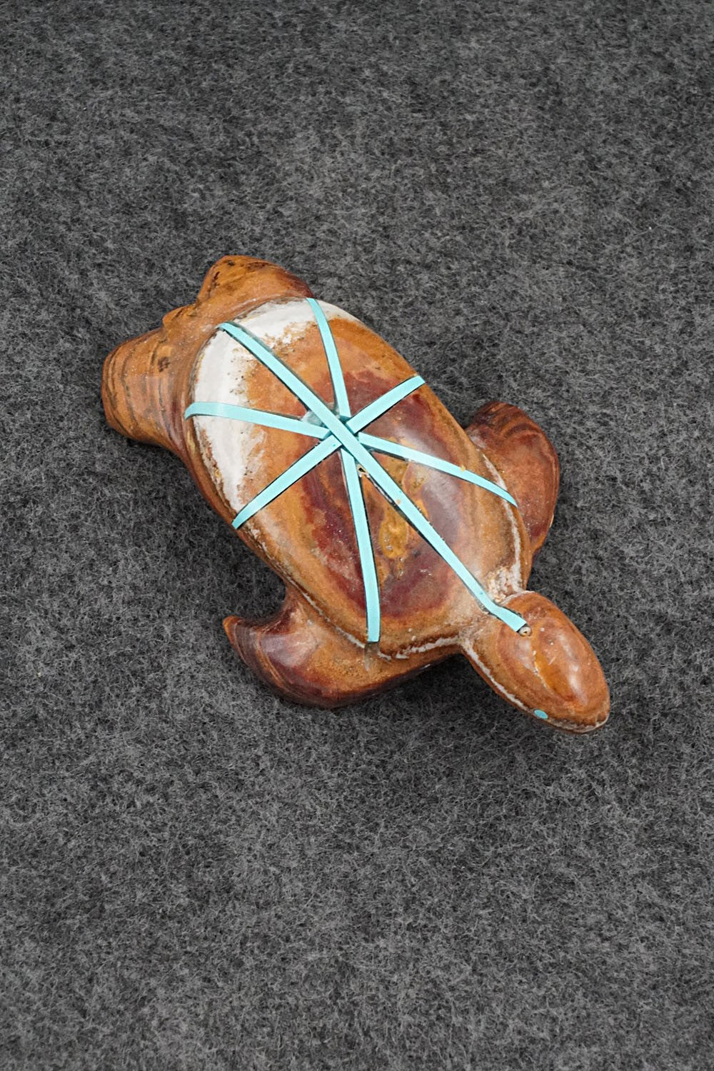 Turtle Zuni Fetish Carving - Kenric Laiwakete