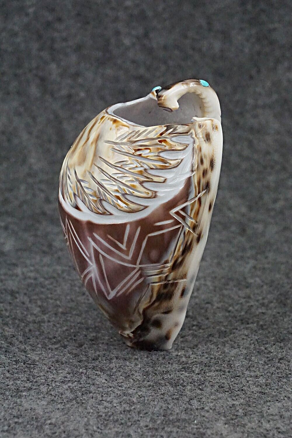 Eagle Zuni Fetish Carving - Daniel Chattin