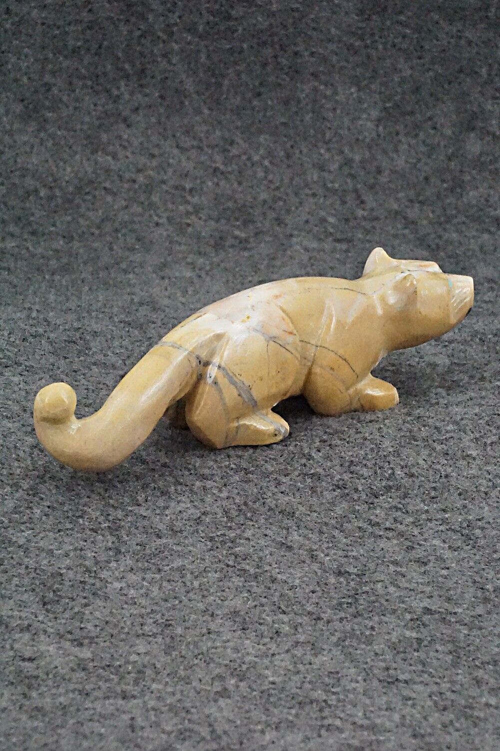 Mountain Lion Zuni Fetish Carving - Nelson Yatsatte