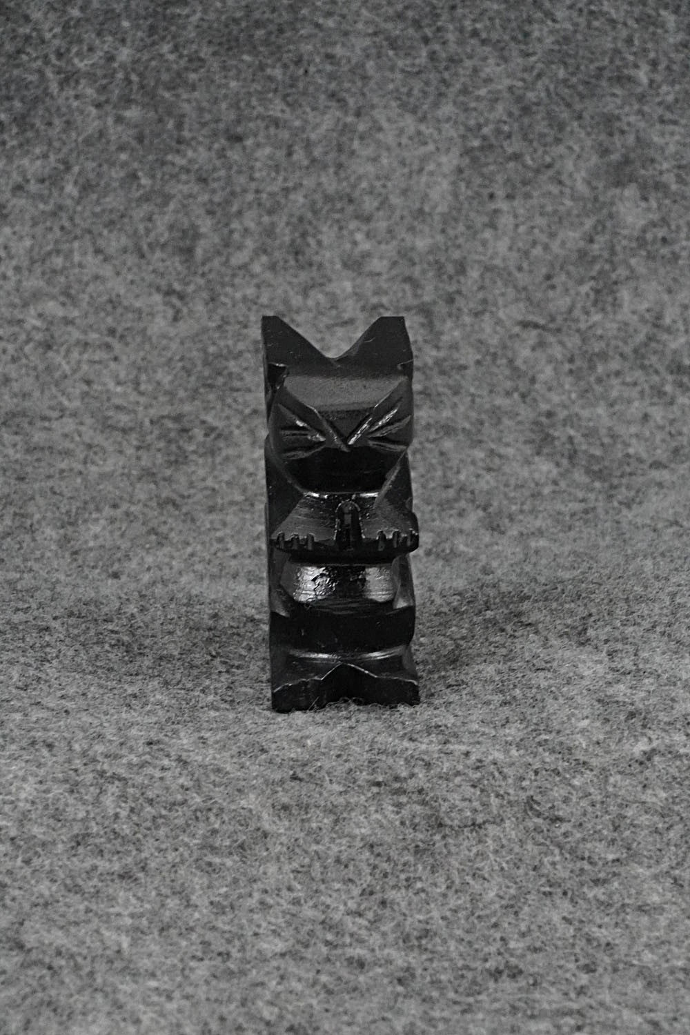 Rabbit Zuni Fetish Carving - Tony Mackel