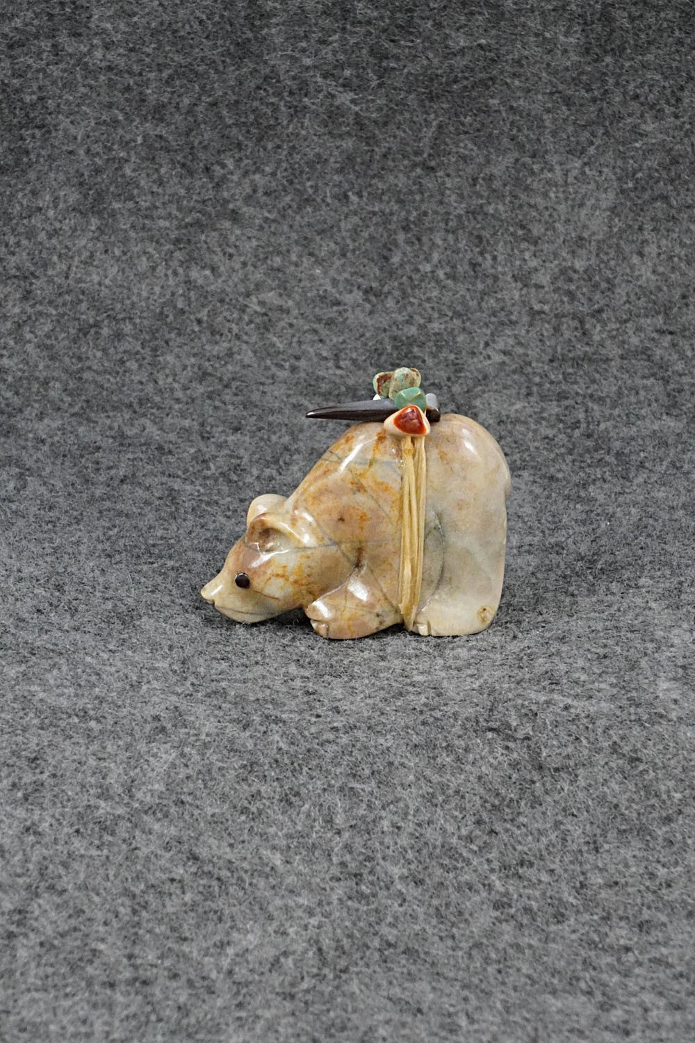 Bear Zuni Fetish Carving - Randy Lucio