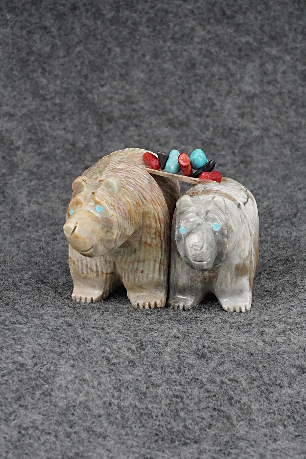 Bear Zuni Fetish Carving - Farlan & Paulette Quam