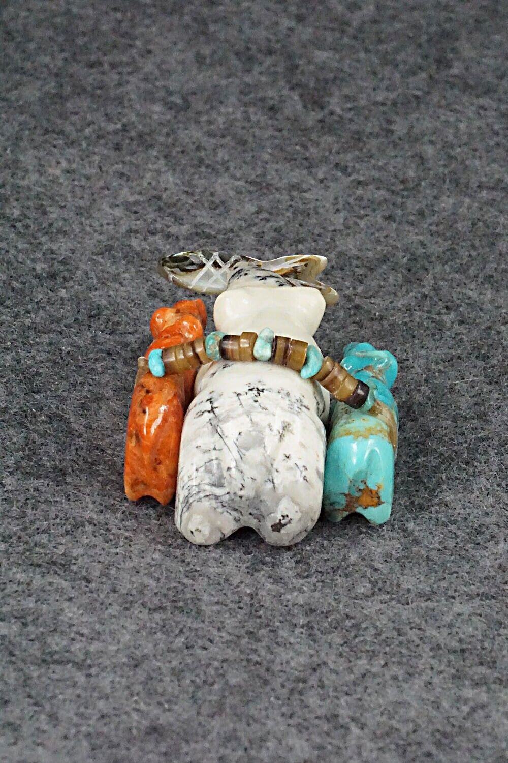 Bears with Fish Zuni Fetish Carving - Daisy Rose Leonard