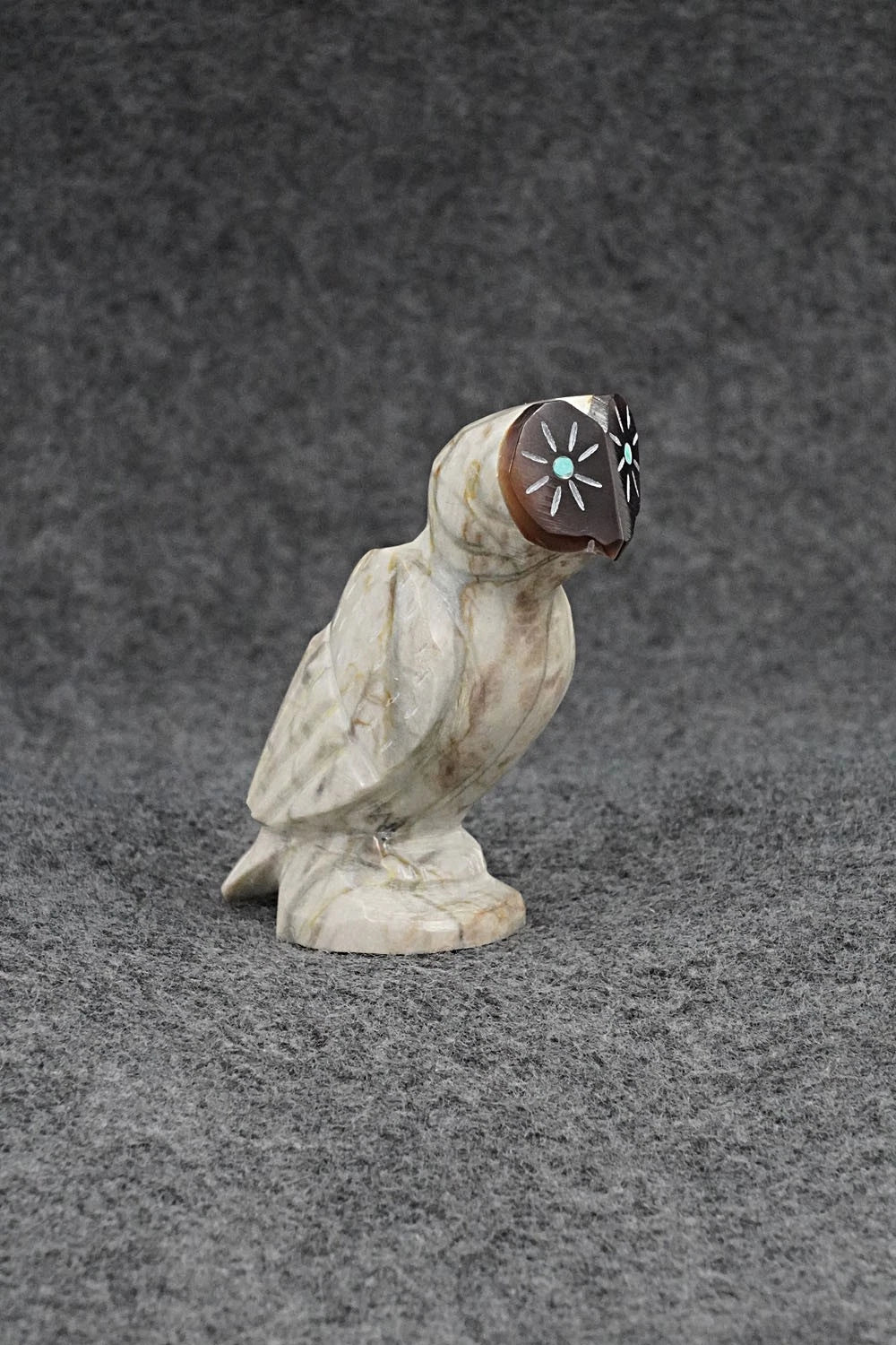 Owl Zuni Fetish Carving - Enrike Leekya