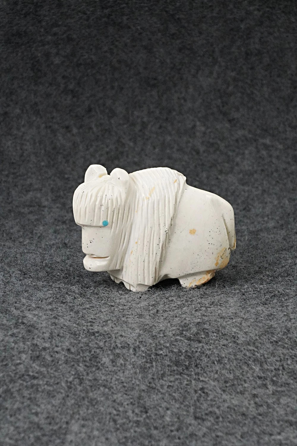 Buffalo Zuni Fetish Carving - Gilbert Lonjose