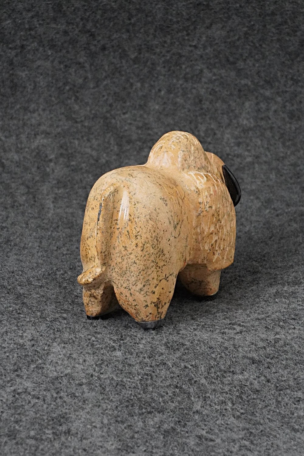 Buffalo Zuni Fetish Carving - Freddie Leekya