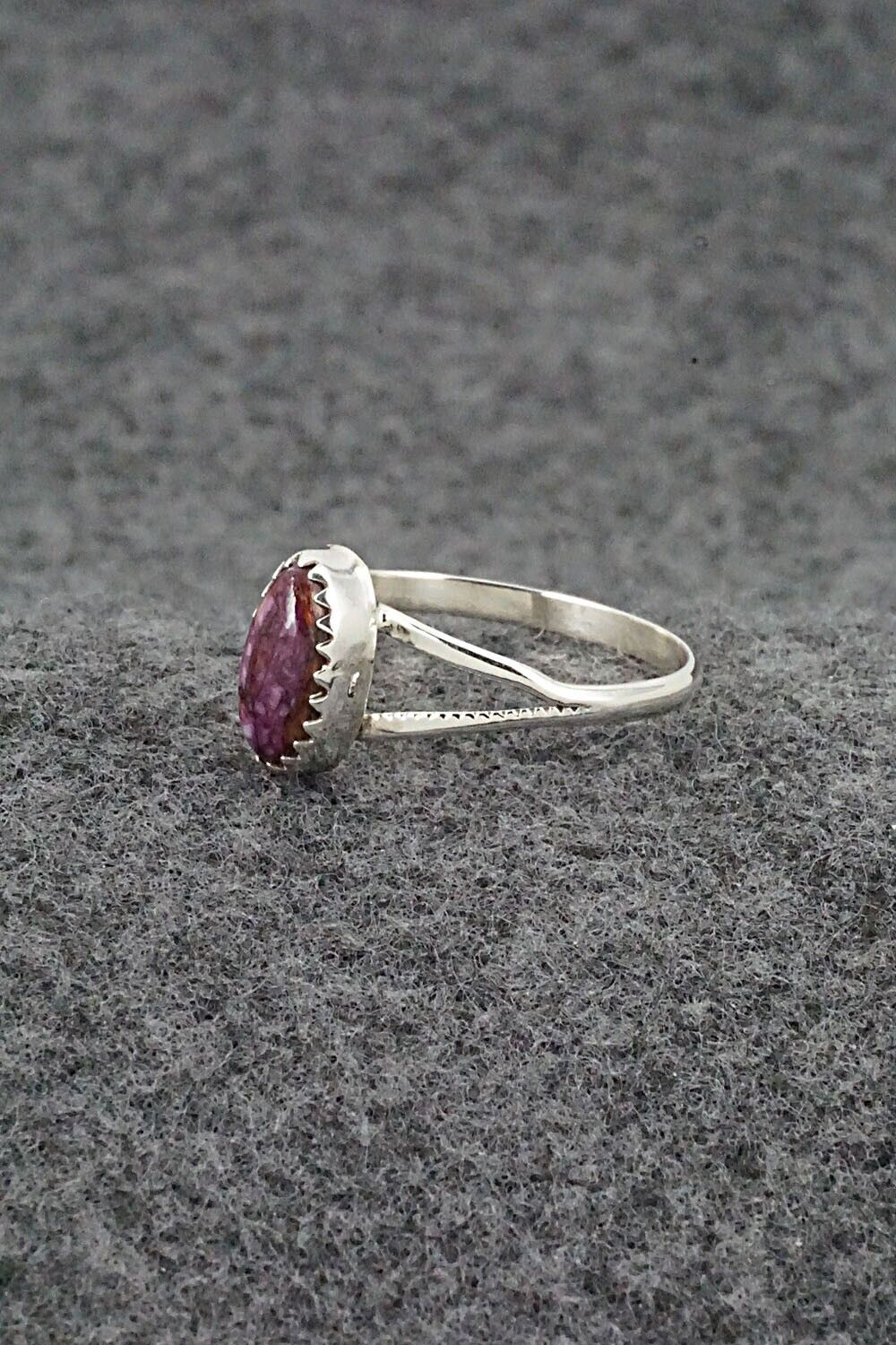 Spiny Oyster & Sterling Silver Ring - Robert Martinez - Size 8.5