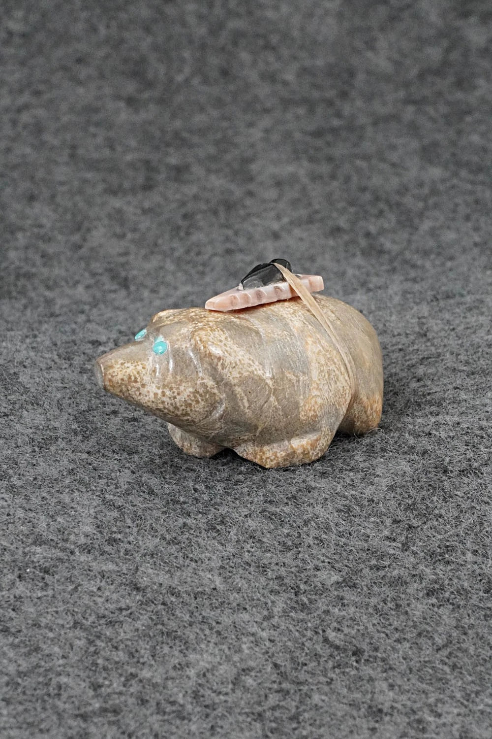 Badger Zuni Fetish Carving - Delvin Leekya