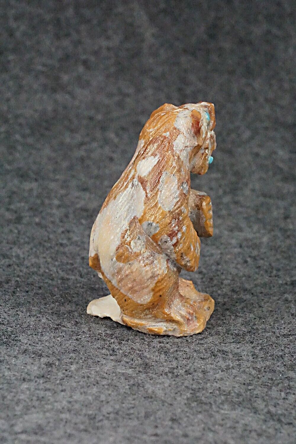 Bear with Fish Zuni Fetish Carving - Derrick Kaamasee
