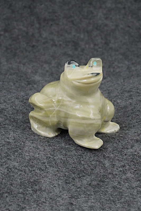 Frog Zuni Fetish Carving - Freddie Leekya
