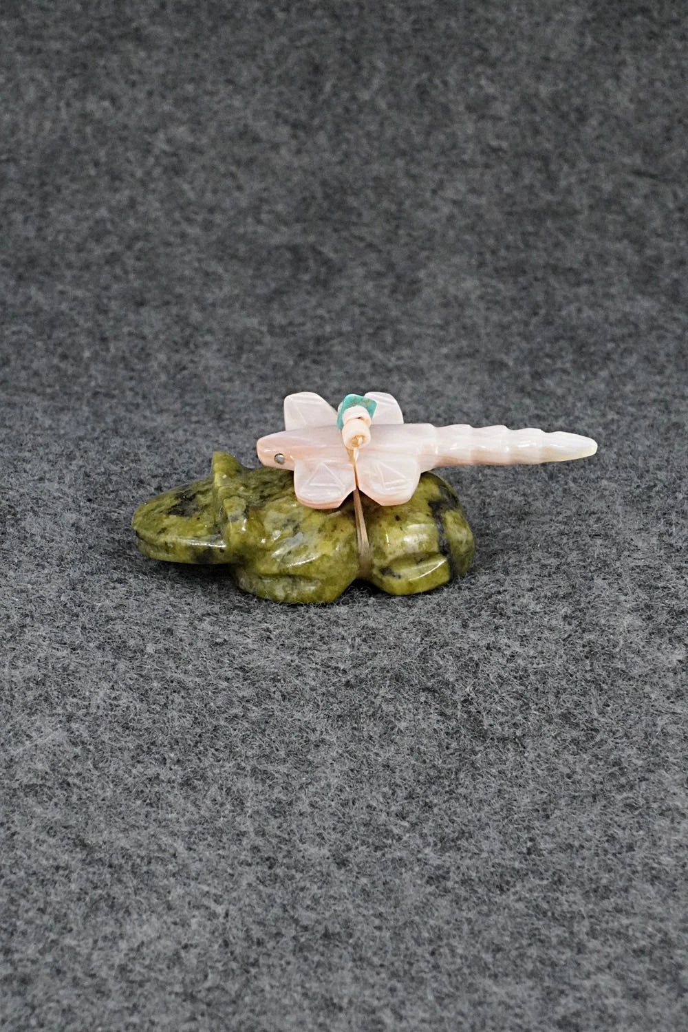 Frog Zuni Fetish Carving - Daisy Rose Leonard