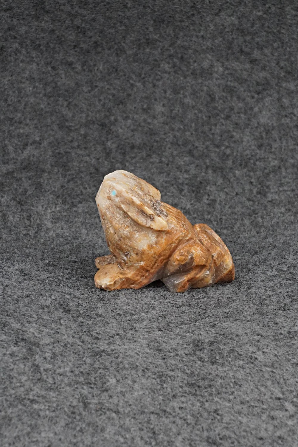 Rabbit Zuni Fetish Carving - Tony Mackel