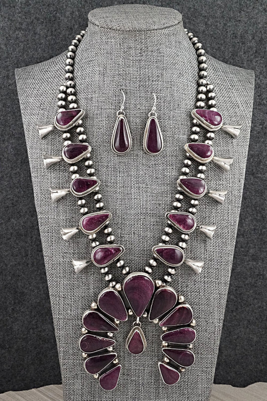Spiny Oyster & Sterling Silver Squash Blossom Set - Kathleen Livingston